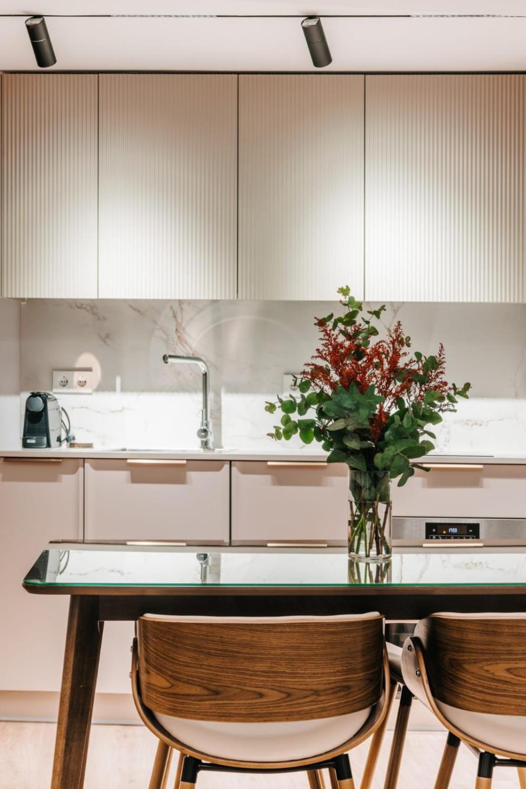 Stunning Apartment Near Gran Via Metro Madrid Luaran gambar